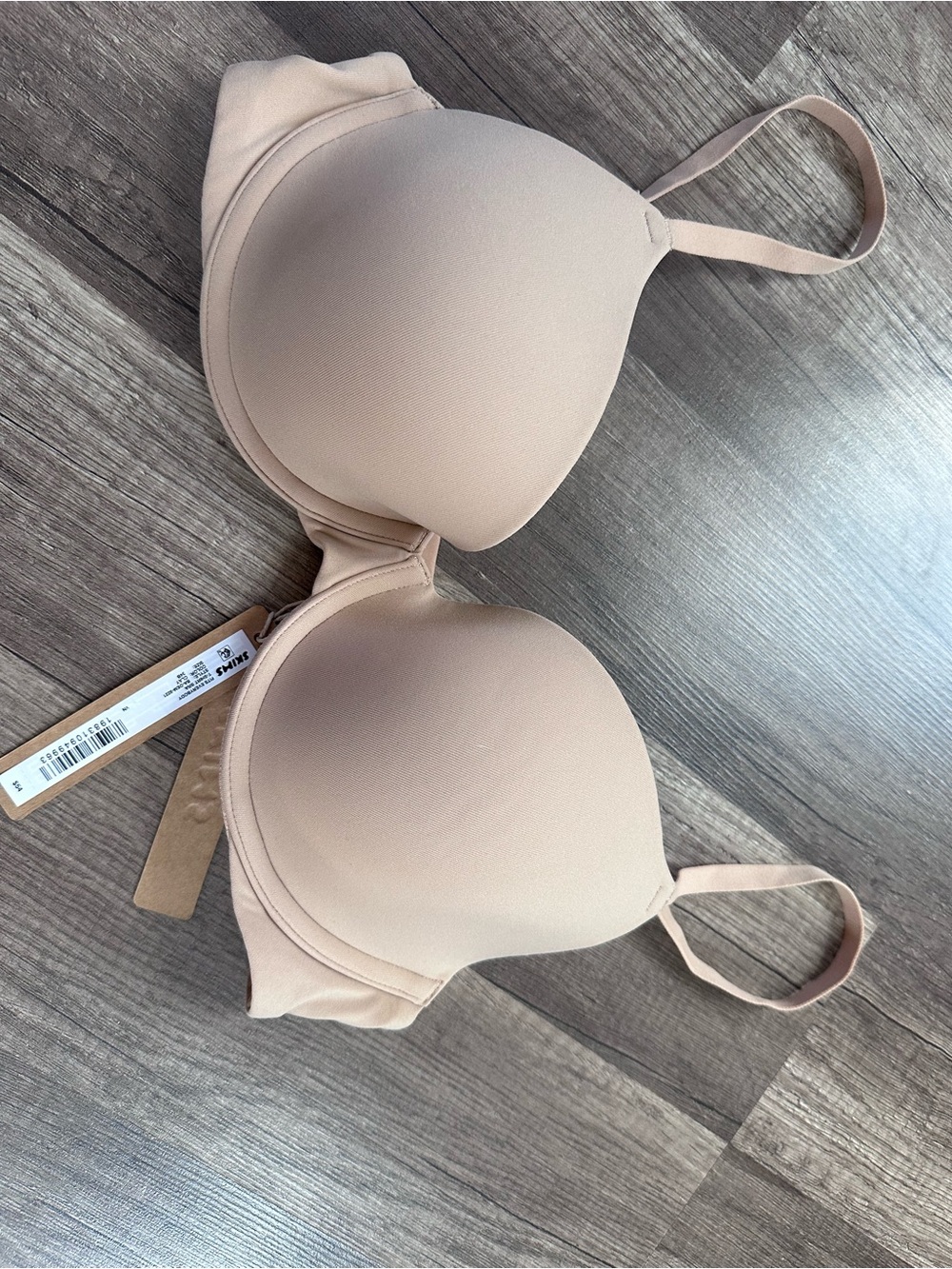 SKIMS Sculpting Smooth Nude Bra - Light Beige
